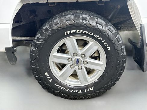 Used 2022 Ford F150 XLT image 28