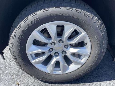 Used 2021 Chevrolet Silverado 1500 Custom w/ Safety Confidence Package image 8