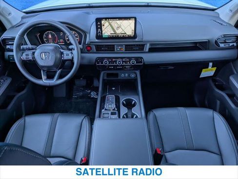 New 2025 Honda Pilot Touring image 21