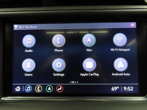 Used 2021 GMC Yukon XL Denali w/ Denali Premium Package image 20