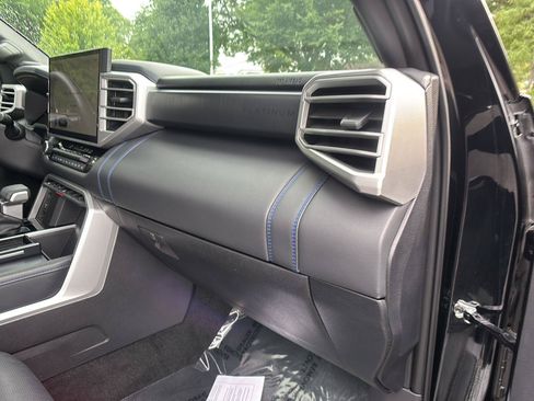 Used 2025 Toyota Sequoia Platinum AWD/4WD image 24