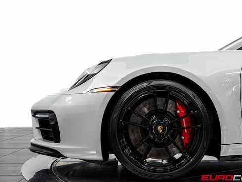 Used 2024 Porsche 911 Carrera GTS w/ Premium Package image 13