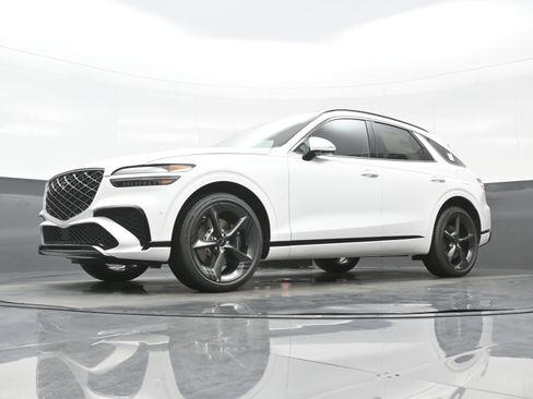 New 2026 Genesis GV70 3.5T Sport Advanced image 13