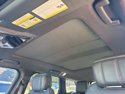 Used 2019 Land Rover Range Rover Sport HSE Dynamic image 17