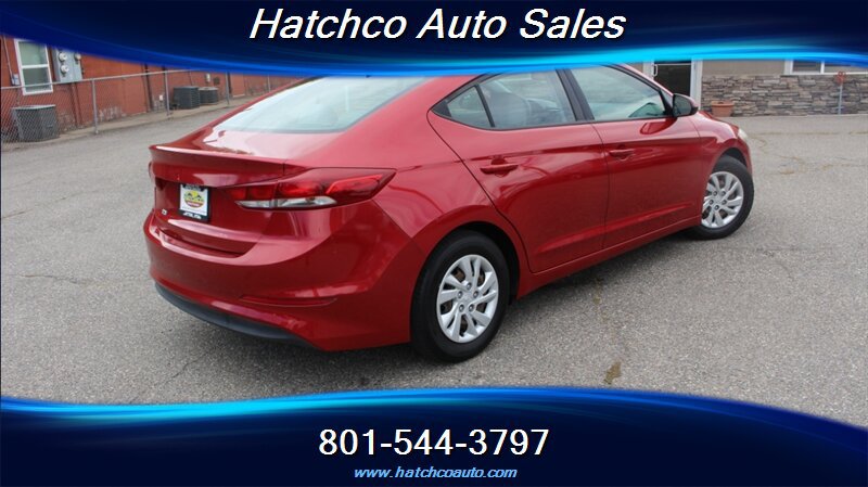 Used 2017 Hyundai Elantra SE FWD image 5