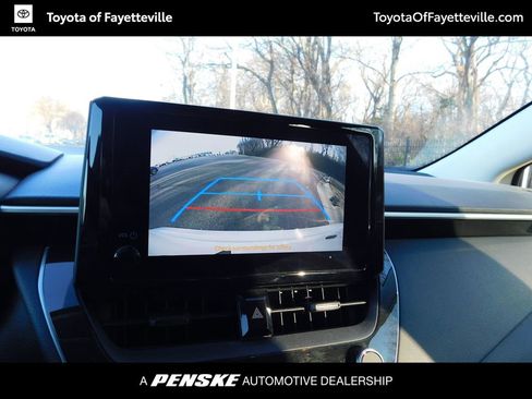 Used 2023 Toyota Corolla LE image 6