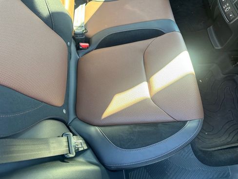 Used 2025 Subaru Forester Touring image 20