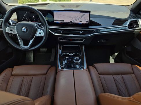 Certified 2024 BMW X7 xDrive40i w/ Executive Package AWD/4WD image 22