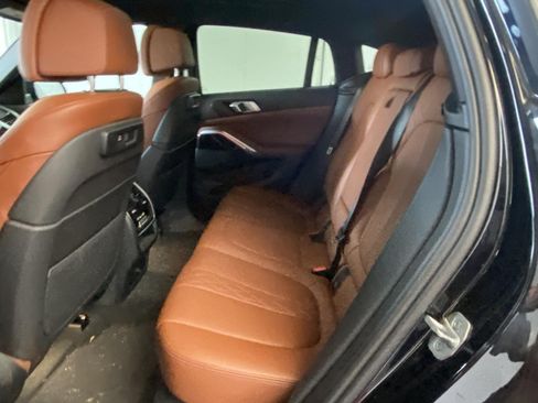 Used 2023 BMW X6 xDrive40i w/ M Sport Package AWD/4WD image 16