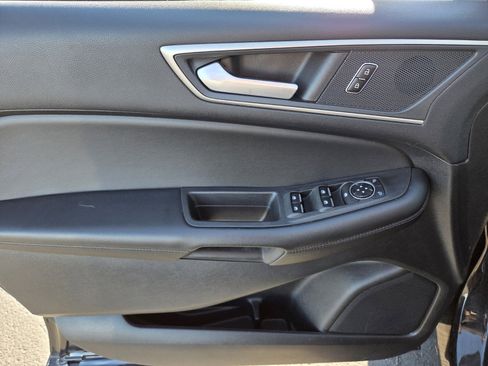 Certified 2024 Ford Edge SEL image 17