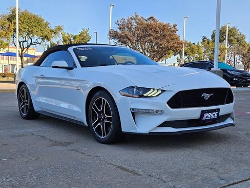 Used 2018 Ford Mustang GT Premium image 3