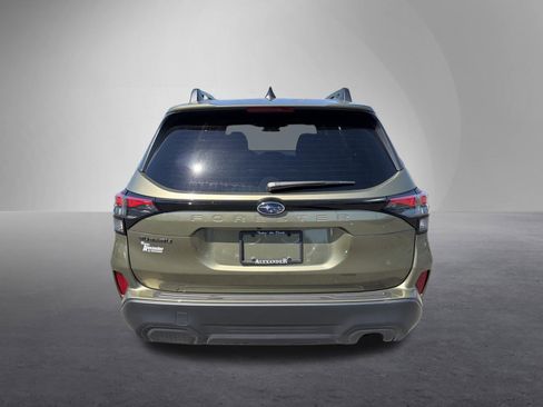Used 2026 Subaru Forester Premium AWD/4WD image 5