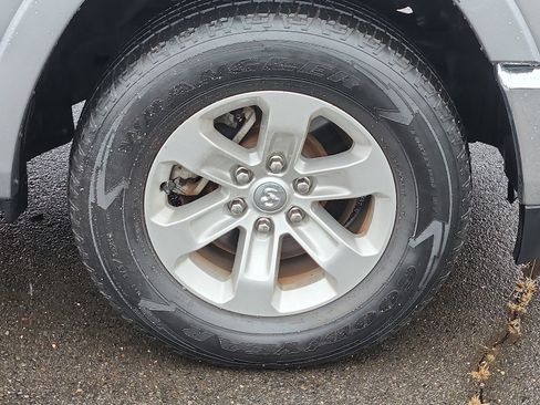 Used 2022 RAM 1500 Laramie image 8