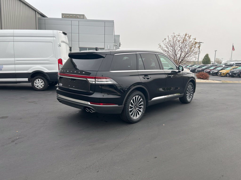 Certified 2020 Lincoln Aviator Reserve AWD/4WD image 6