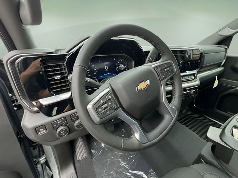 New 2026 Chevrolet Silverado 1500 LT image 10