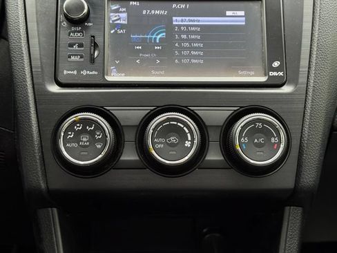 Used 2014 Subaru Crosstrek 2.0i Limited AWD/4WD image 14