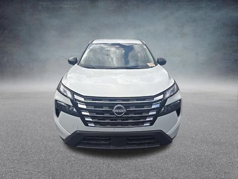 Used 2024 Nissan Rogue S AWD/4WD image 4