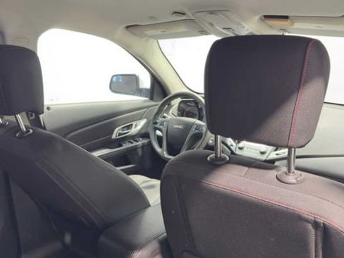 Used 2017 GMC Terrain SLE FWD image 15