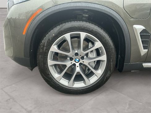 New 2026 BMW X5 xDrive50e w/ Executive Package image 14
