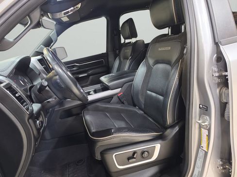 Used 2024 RAM 1500 Laramie AWD/4WD image 14