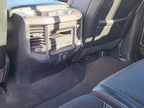 Used 2025 RAM 1500 Laramie AWD/4WD image 17