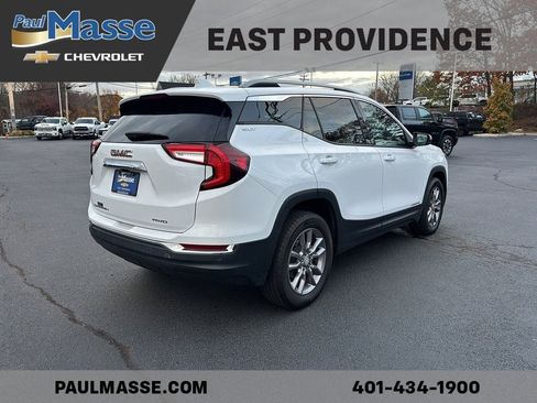 Certified 2022 GMC Terrain SLT image 7