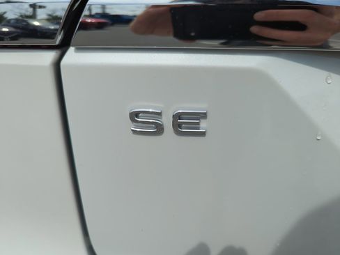 New 2026 Volkswagen Atlas SE image 17