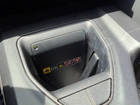 Used 2023 Toyota Crown AWD/4WD image 23