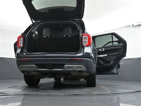 Used 2022 Ford Explorer XLT w/ Equipment Group 202A image 42