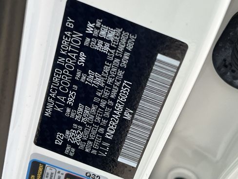 Used 2024 Kia Seltos EX FWD image 40