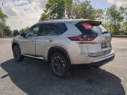 Certified 2024 Nissan Rogue Platinum image 6