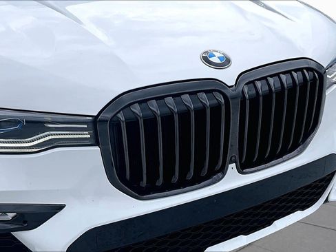 Used 2021 BMW X7 M50i w/ Executive Package AWD/4WD image 30