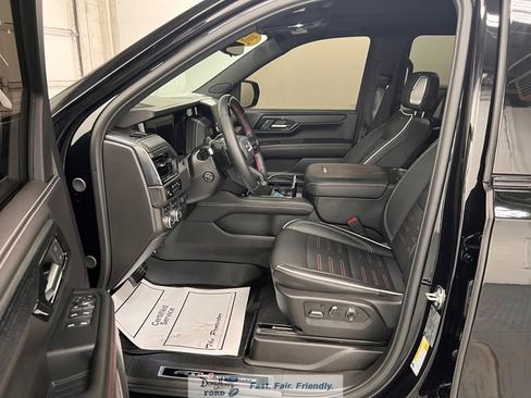 Used 2025 GMC Yukon XL AT4 Ultimate image 28