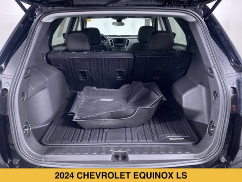 Certified 2024 Chevrolet Equinox LS w/ LS Convenience Package FWD image 13