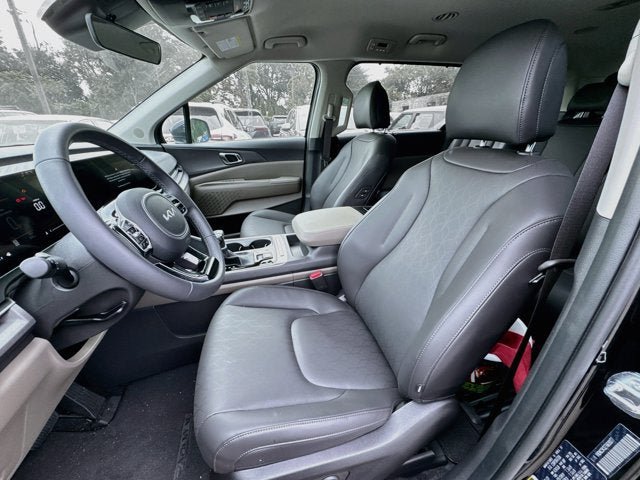 Certified 2026 Kia Carnival EX FWD image 21