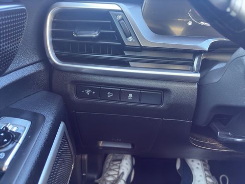 Used 2023 Kia Telluride LX image 22