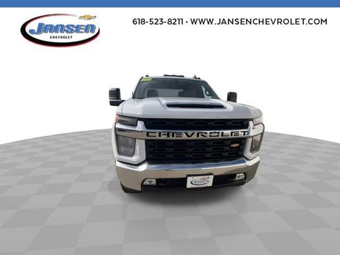 Used 2022 Chevrolet Silverado 2500 LT w/ Convenience Package image 3