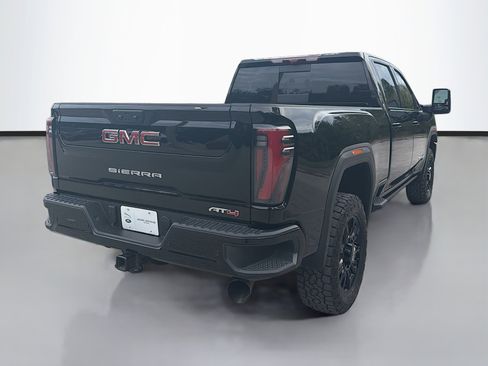 Used 2025 GMC Sierra 2500 AT4 w/ AT4 Premium Plus Package image 5