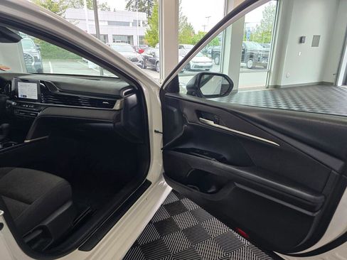 Used 2025 Toyota Camry LE FWD image 42