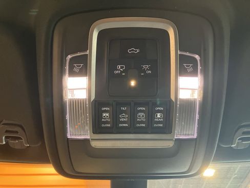 Used 2020 RAM 1500 Sport w/ Comfort & Convenience Group image 25