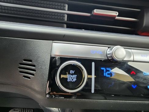 Certified 2025 Hyundai Ioniq 6 SEL image 17