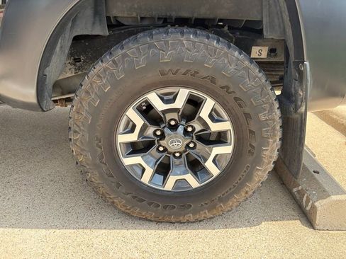 Used 2013 Toyota Tacoma 4x4 Regular Cab image 19