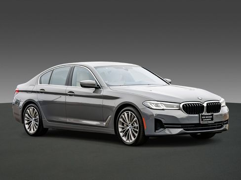 Used 2021 BMW 530i 530i w/ Premium Package image 5