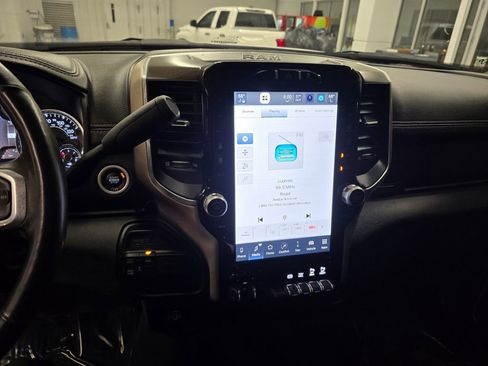 Used 2024 RAM 2500 Laramie image 28