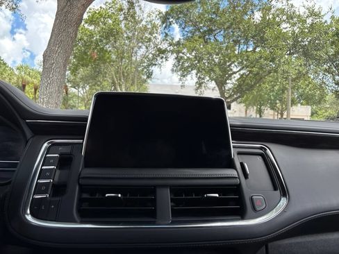 Used 2024 Chevrolet Tahoe LT AWD/4WD image 28