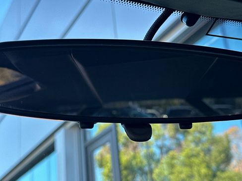 Used 2006 Ford GT Base image 20