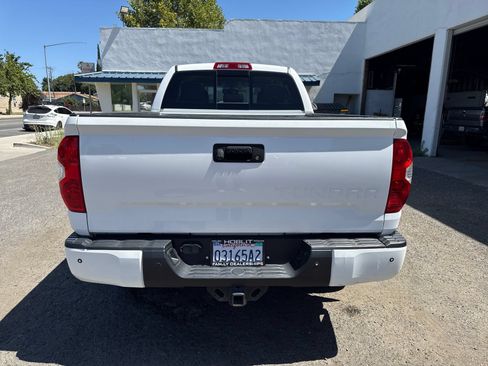 Used 2016 Toyota Tundra Limited w/ Limited Premium Package AWD/4WD image 4