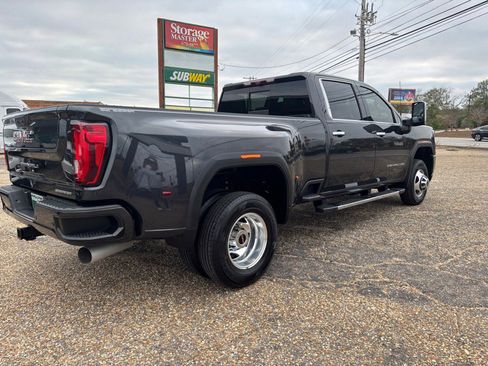Used 2020 GMC Sierra 3500 Denali w/ Denali Ultimate Package image 5