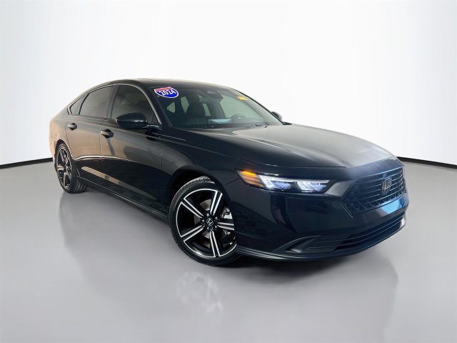 Used 2024 Honda Accord Sport image 2