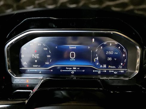 Used 2024 Chevrolet Silverado 1500 LT image 25